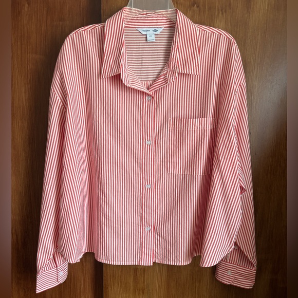 NWT Old Navy Cropped Red and White Striped Button-Up Shirt | Women’s XXL - Picture 4 of 14